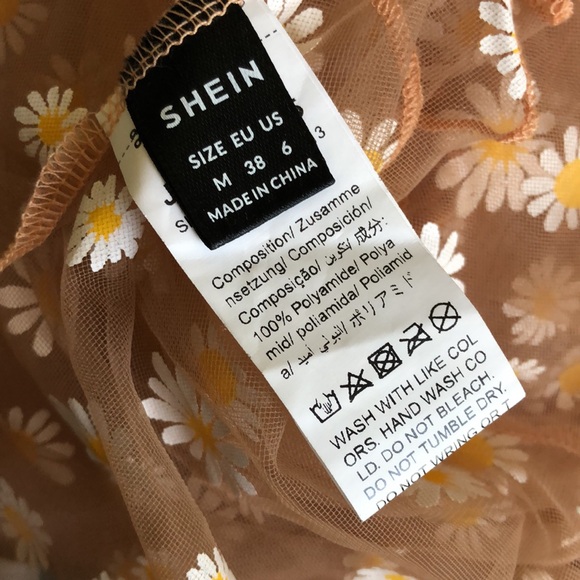 NWT! Daisy print crop mesh top - Picture 5 of 5